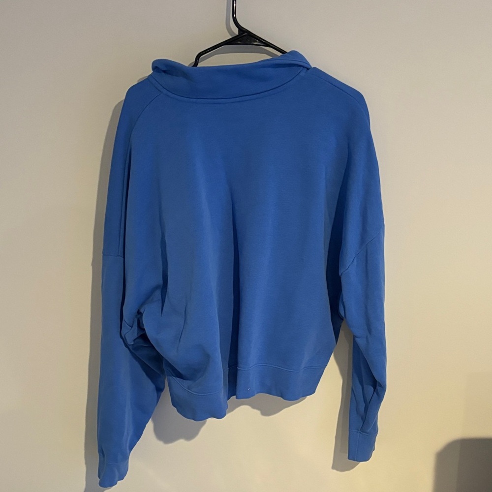 Under Armour Women's Cowl Neck Crop Blue Sweater - Picture 4 of 4